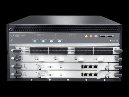 Интерфейсный модуль Juniper Networks MPC10E-15C, интегрированный SKU с базовым оборудованием и стандартным ПО JUNOS, бессрочная лицензия